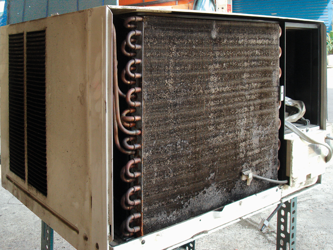 SK-101 鋁潔劑-清洗前-冷氣室外機鋁鰭片積灰附著通透度下降