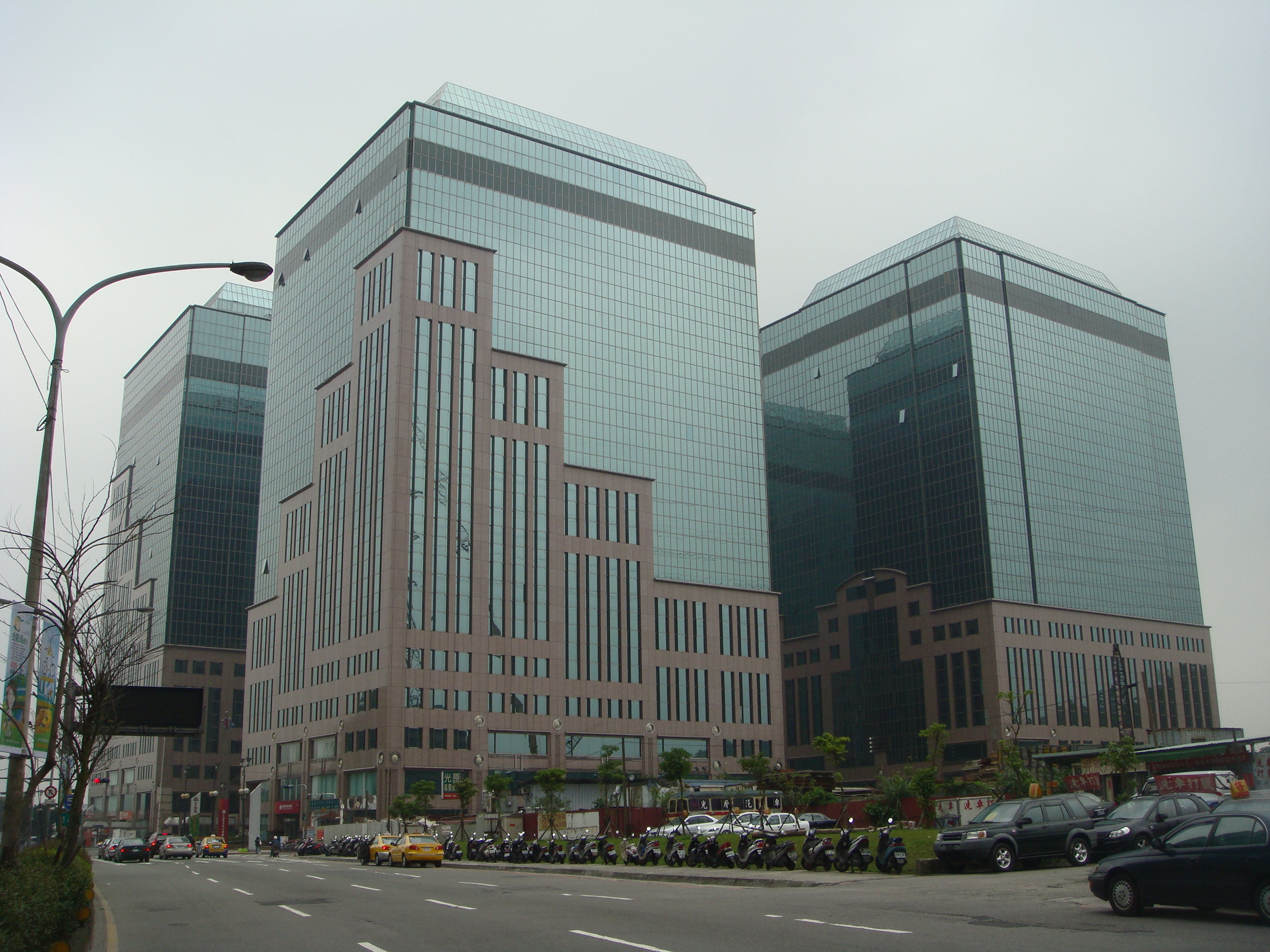 商辦大樓空調系統使用場域